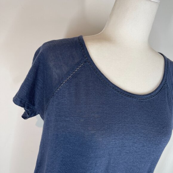 Cynthia Rowley Blue Knit Blouse with Rayon Back size Large - Picture 2 of 4